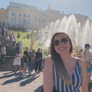 Meet your Posher, Cara